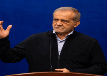 দেশের জন্য জীবন দিতে প্রস্তুত ১ কোটি ৪০ লাখ স্বেচ্ছাসেবী : ইরানি প্রেসিডেন্ট