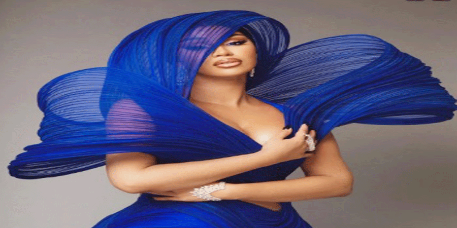 গায়িকার হারানো ক্রেডিট কার্ড থেকে মুহূর্তেই ৭৩ লাখ খরচ অজ্ঞাত ব্যক্তিদের