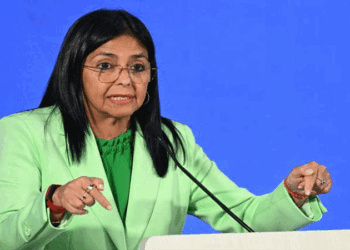 মার্কিন নিষেধাজ্ঞা থেকে নিস্তার, ট্রাম্পের প্রশংসায় পঞ্চমুখ ভেনিজুয়েলার প্রেসিডেন্ট