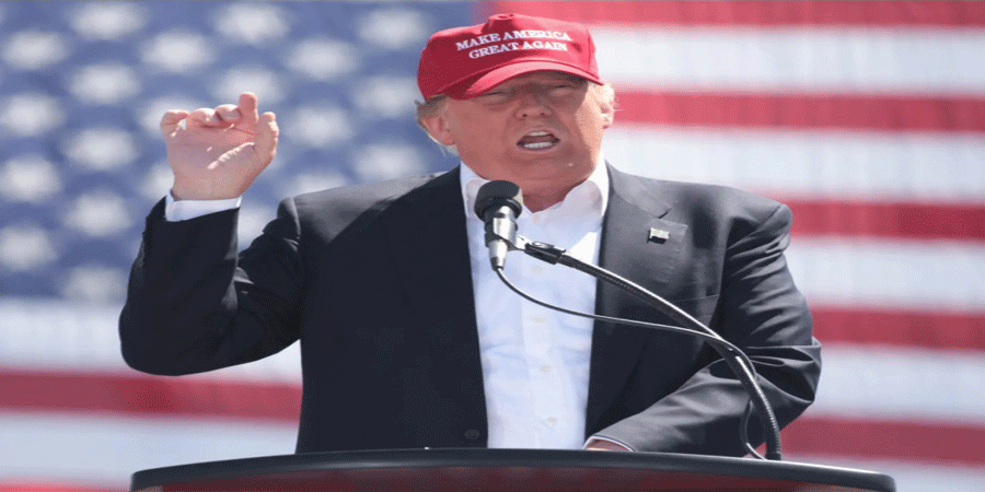 হরমুজে মার্কিন অবরোধ শুরু, ইরানি জাহাজ ধ্বংসের হুঁশিয়ারি ট্রাম্পের