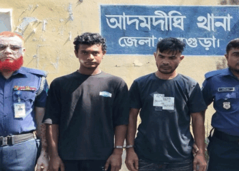 সান্তাহারে চোরাই সোনার আংটিসহ দুই চোর গ্রেপ্তার