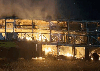 অন্ধ্রপ্রদেশে চলন্ত বাসে আগুন, ১৯ জনের মৃত্যু