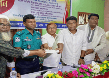 রাজশাহী সড়ক পরিবহন গ্রুপের মরন্নোত্তর চেক বিতরণ