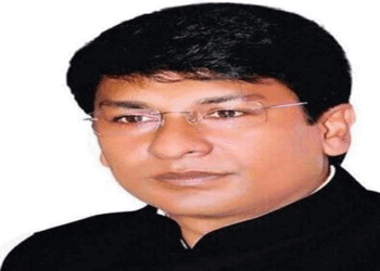 নাটোরের শীর্ষ সন্ত্রাসীর তথ্য গোপন না রাখায় এমপি শিমুল পরিচয়ে জেলারকে পরিবারসহ প্রাণে মেরে ফেলার হুমকি, থানায় জিডি