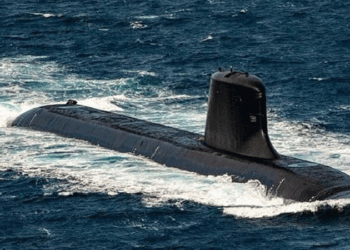 সাবমেরিনে করে মাদক পাচার, ধ্বংসের দাবি ট্রাম্পের