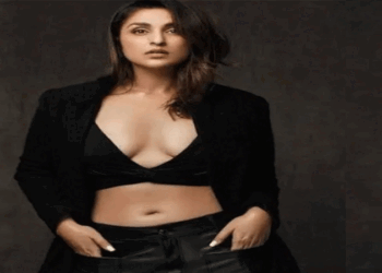 হাসপাতালে পরিণীতি, অনাগত অতিথিকে ঘিরে বাড়ছে অপেক্ষা