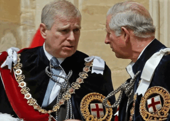 যৌন কেলেঙ্কারি: ‘প্রিন্স’ উপাধি হারাচ্ছেন ব্রিটেনের রাজার ভাই অ্যান্ড্রু, ছাড়তে হবে প্রাসাদও