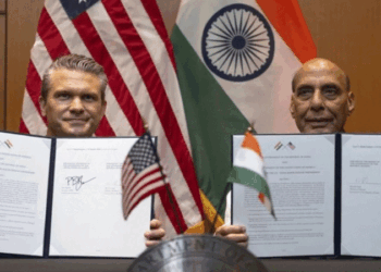 যুক্তরাষ্ট্র ও ভারতের মধ্যে ১০ বছর মেয়াদী প্রতিরক্ষা চুক্তি স্বাক্ষর