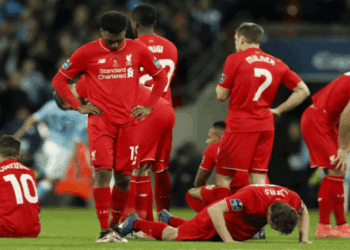 সাত ম্যাচে ছয় হার, ৯১ বছর পর ঘরের মাঠে এমন হার লিভারপুলের