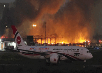 ৪ ঘণ্টা পরও নিয়ন্ত্রণে আসেনি শাহজালাল কার্গো ভিলেজের আগুন