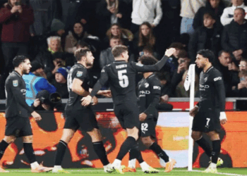 কারাবাও কাপ: ঘুরে দাঁড়িয়ে ম্যানসিটির দুর্দান্ত জয়