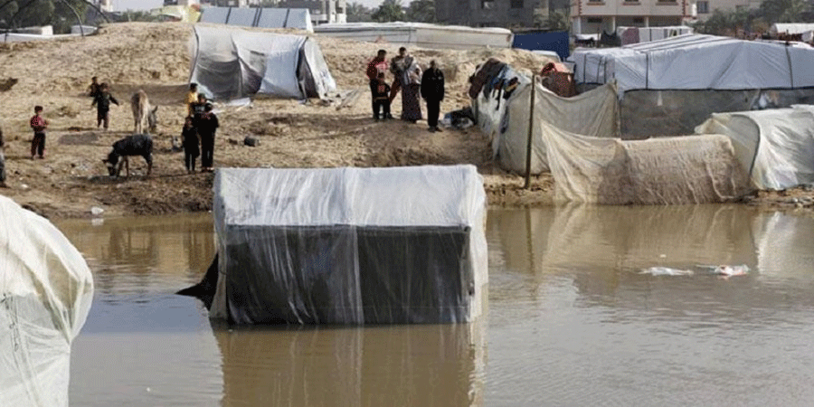 গাজায় নিম্নচাপের প্রভাবে ঝড়-বৃষ্টি, আরও দুর্ভোগে ফিলিস্তিনিরা