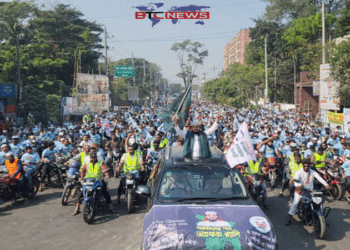 দাঁড়িপাল্লায় ভোট চেয়ে লক্ষ্মীপুরে জামায়াত প্রার্থীর মোটরসাইকেল শোভাযাত্রা