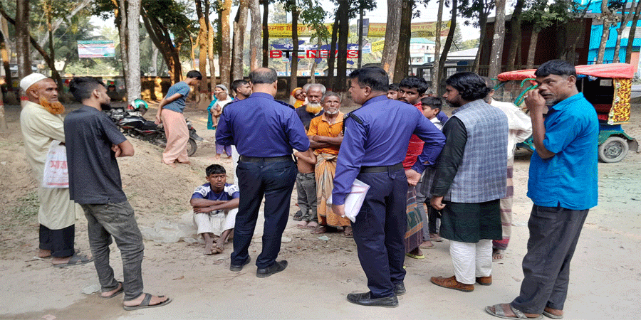 বকশীগঞ্জ উপজেলা পরিষদ চত্বরে চালককে অজ্ঞান করে অটোরিকশা ছিনতাই