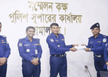 সদরের সাফল্য: জামালপুরে শ্রেষ্ঠ সার্কেল মামুন, শ্রেষ্ঠ ওসি সাকিব 