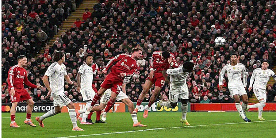 লিভারপুলের আর্জেন্টাইন হেডে ‘ভাঙল’ রিয়ালের কোর্তোয়া-দেয়াল