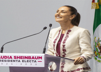 মেক্সিকোর প্রেসিডেন্টের সঙ্গে অশালীন আচরণ, অভিযুক্ত গ্রেফতার