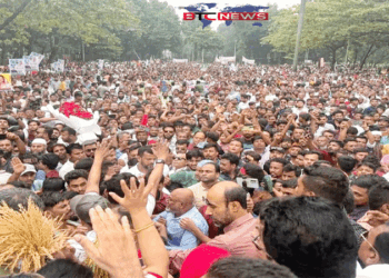 বিশাল মোটরসাইকেল শোভাযাত্রায় সিরাজগঞ্জ-৫ আলীমের আগমন