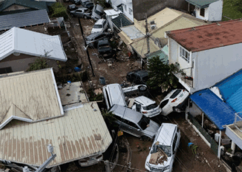 টাইফুনের তাণ্ডবে ফিলিপিন্সে জরুরি অবস্থা জারি