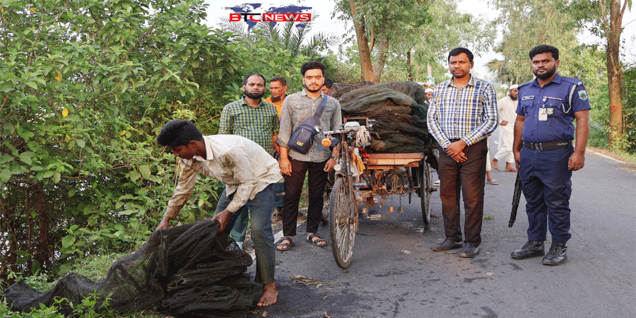 জলজ জীববৈচিত্র্য রক্ষায় প্রচারণা, সিংড়ায় তিন লাখ টাকার চায়না জাল পুড়িয়ে দিল প্রশাসন