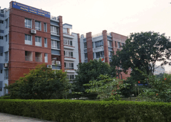 রাজশাহী মাদকদ্রব্য নিয়ন্ত্রণ অধিদপ্তরের কর্মকর্তার বিরুদ্ধে ঘুষ বানিজ্যের অভিযোগ