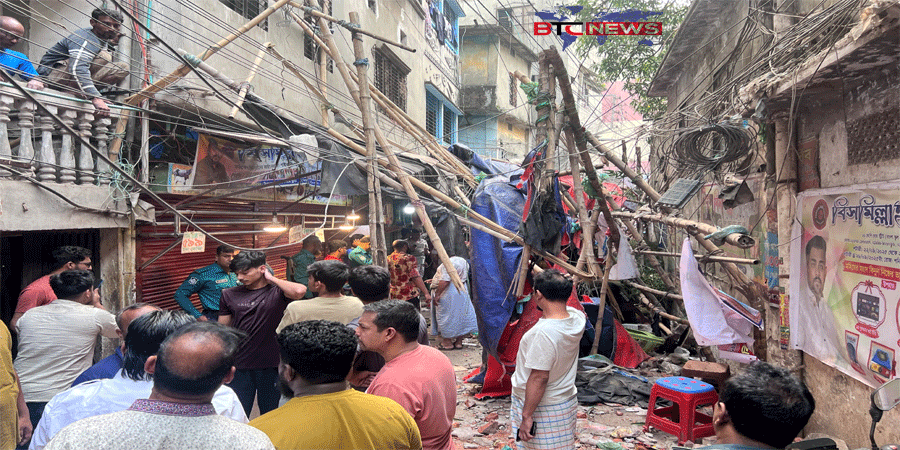 ভূমিকম্পে বংশালের কসাইটুলিতে ৩ জন নিহতের ঘটনায় হতভম্ব প্রত্যক্ষদর্শীরা