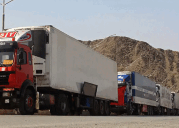 পাকিস্তানের সঙ্গে উত্তেজনা: নতুন বাণিজ্য রুট খুঁজছে আফগানিস্তান