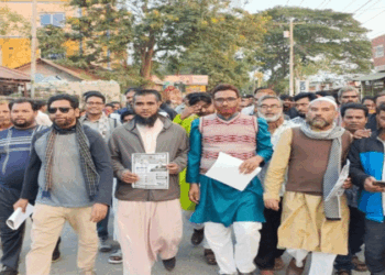 চারঘাটের নন্দনগাছীতে তারেক রহমানের ৩১ দফা বাস্তবায়নে বিএনপির গণসংযোগ