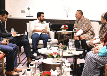 ভুটানের প্রধানমন্ত্রীর সঙ্গে এনসিপি নেতাদের সাক্ষাৎ