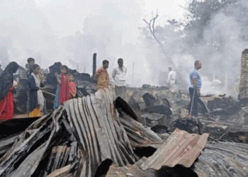 খাগড়াছড়িতে ভয়াবহ অগ্নিকাণ্ডে পুড়ল ২৩টি দোকান