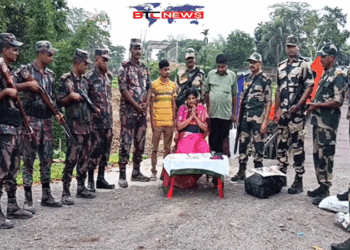 বিএসএফ ক্যাম্পে ফেলে আসা স্বর্ণালংকারসহ ব্যাগ যেভাবে ফেরত পেলেন বাংলাদেশি দম্পতি