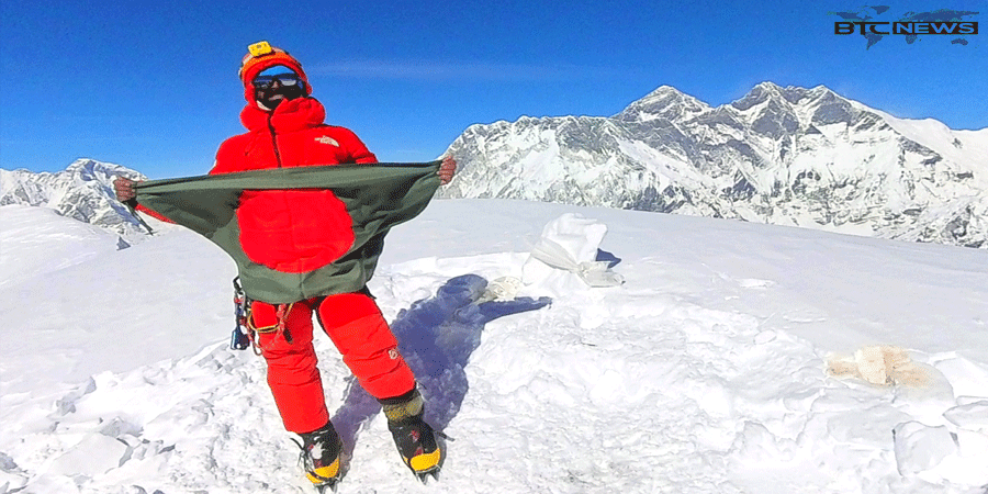 ষষ্ঠ বাংলাদেশি হিসেবে ‘আমা দাবলাম’ জয় করলেন পাবনার তৌকির