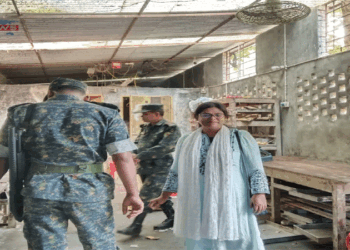 পণ্যের মূল্য স্থিতিশীল-সরবরাহ স্বাভাবিক করার লক্ষ্যে, বাগেরহাটে বিভিন্ন অনিয়মের অভিযোগে ২টি প্রতিষ্ঠানকে জরিমানা