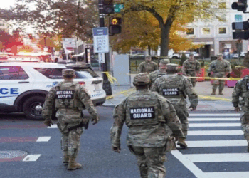 হোয়াইট হাউসের কাছে ন্যাশনাল গার্ডের দুই সদস্যকে গুলি