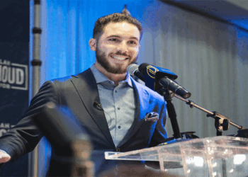 মিশিগানের ডিয়ারবর্নে ফের মেয়র নির্বাচিত আবদুল্লাহ হাম্মুদ