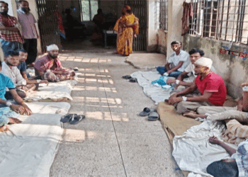 গলাচিপায় বিএনপি ও গণঅধিকার পরিষদের সংঘর্ষ, আহত-২০