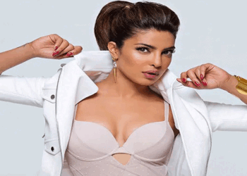 প্রিয়াঙ্কার চমক