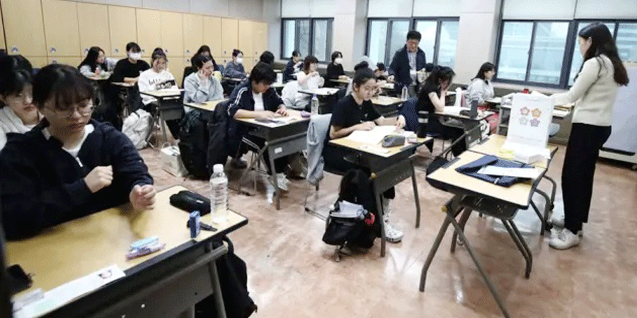 দক্ষিণ কোরিয়ায় অনুষ্ঠিত হচ্ছে বিশ্বের দীর্ঘতম পরীক্ষা