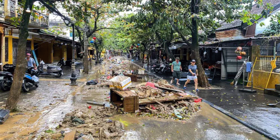 ভিয়েতনামে বন্যায় মৃত বেড়ে ৫৫