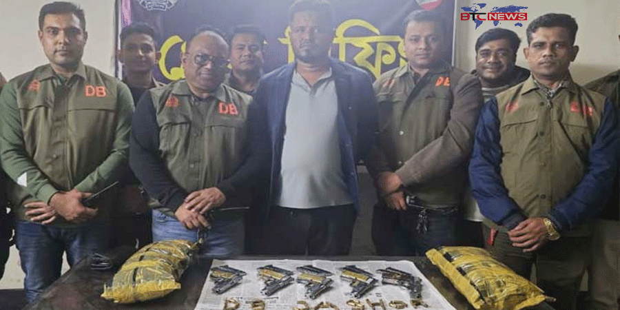 বিদেশি ৫ পিস্তল ৫০ রাউন্ড গুলি-৪ কেজি গাঁজাসহ অস্ত্র ব্যবসায়ী গ্রেপ্তার