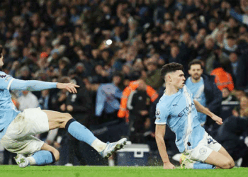 রোমাঞ্চকর জয়ে আর্সেনালের সঙ্গে ব্যবধান কমাল ম্যানচেস্টার সিটি