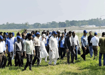 ভোলায় সার কারখানা স্থাপনের সম্ভাব্য স্থান পরিদর্শনে ৩ উপদেষ্টা