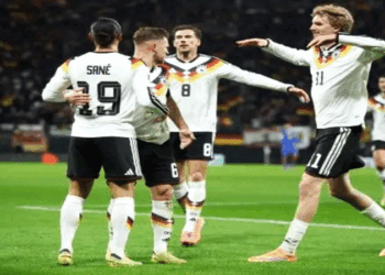 স্লোভাকিয়ার জালে গোল উৎসব করে বিশ্বকাপে জার্মানি