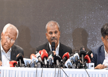 রঙিন ব্যালটে হবে গণভোট, থাকছে পোস্টাল ভোটের সুযোগ