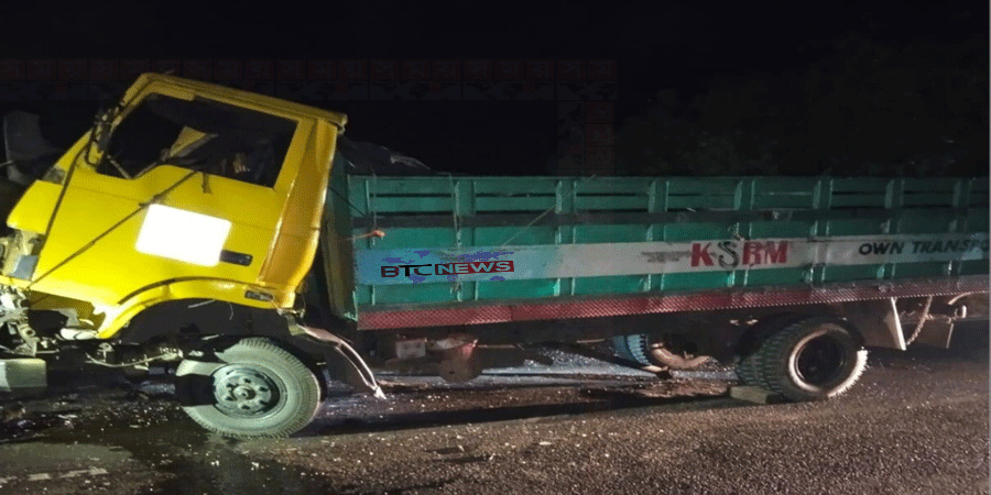 ফেনীতে ট্রাকের পেছনে পিকআপের ধাক্কা, চালক নিহত