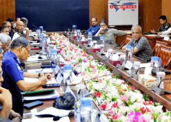 রাজনৈতিক নেতাকর্মীদের অবৈধ সুবিধা দিলে পুলিশের বিরুদ্ধে ব্যবস্থা : স্বরাষ্ট্র উপদেষ্টা