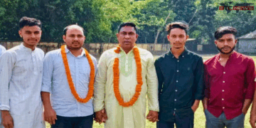 জুতা মেরে গরু দান: লাঞ্চিত হয়েও ফুলের মালা নিয়ে স্বপদে ফিরলেন প্রধান শিক্ষক