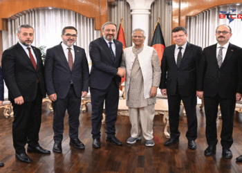 তুর্কি সংসদীয় প্রতিনিধিদলের সঙ্গে প্রধান উপদেষ্টার বৈঠক