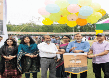 বইমেলার উদ্বোধন: ইতিহাসের সুবিজ্ঞ ও দূরদর্শীদের জীবনের শিক্ষা আমরা বই পড়েই জেনেছি – বিভাগীয় কমিশনার
