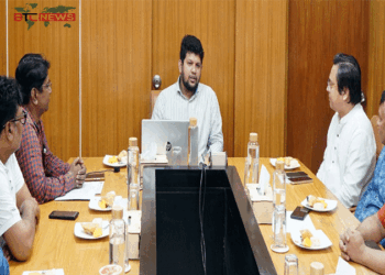 তথ্য উপদেষ্টার সঙ্গে সেক্রেটারিয়েট রিপোর্টার্স ফোরামের সাক্ষাৎ